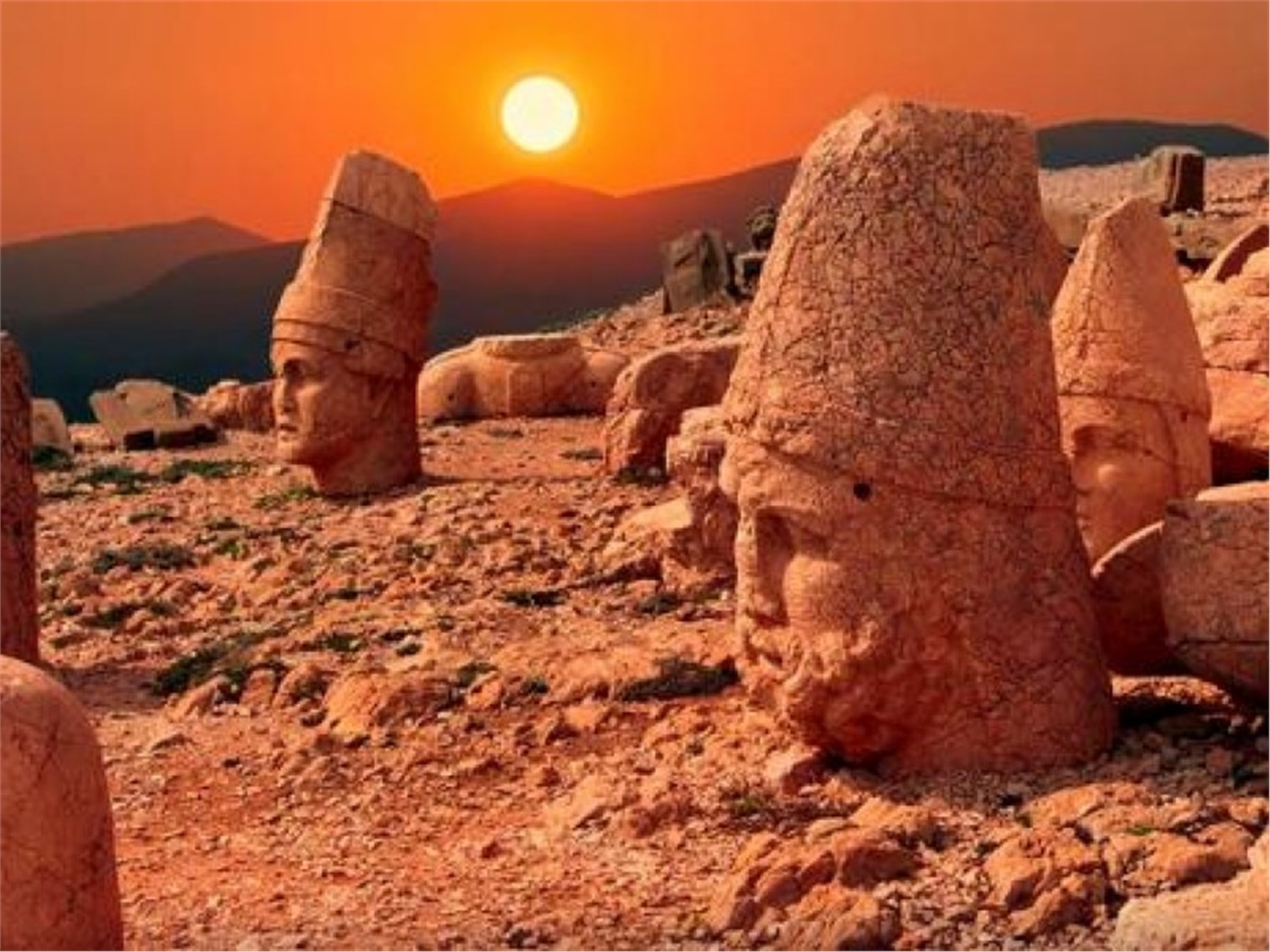 Nemrut Dağı’nda Gün Doğumu ve Gün Batımı Deneyimi